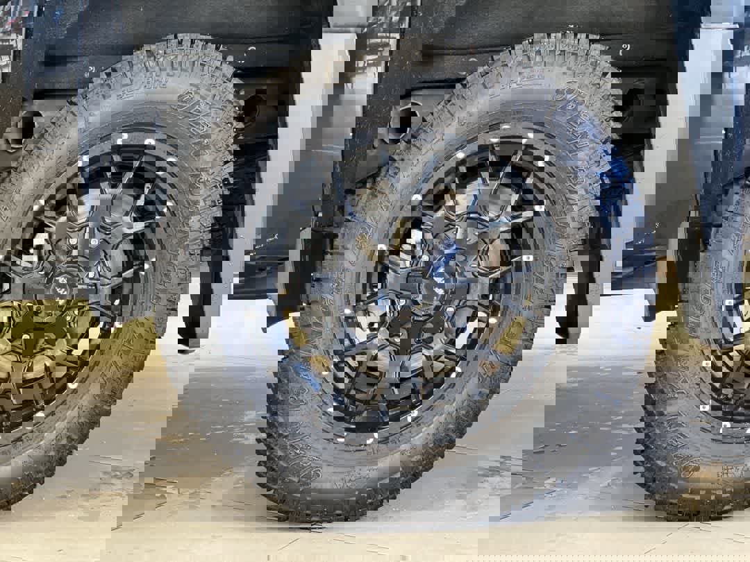 Used 2017 Chevrolet Silverado 1500 LTZ Z71 w/ LTZ Plus Package image 12