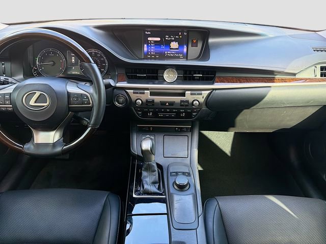 Used 2016 Lexus ES 350 w/ Premium Package w/Wood Trim image 18