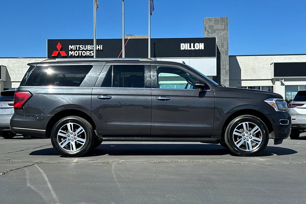 Used 2024 Ford Expedition Max Limited AWD/4WD image 3