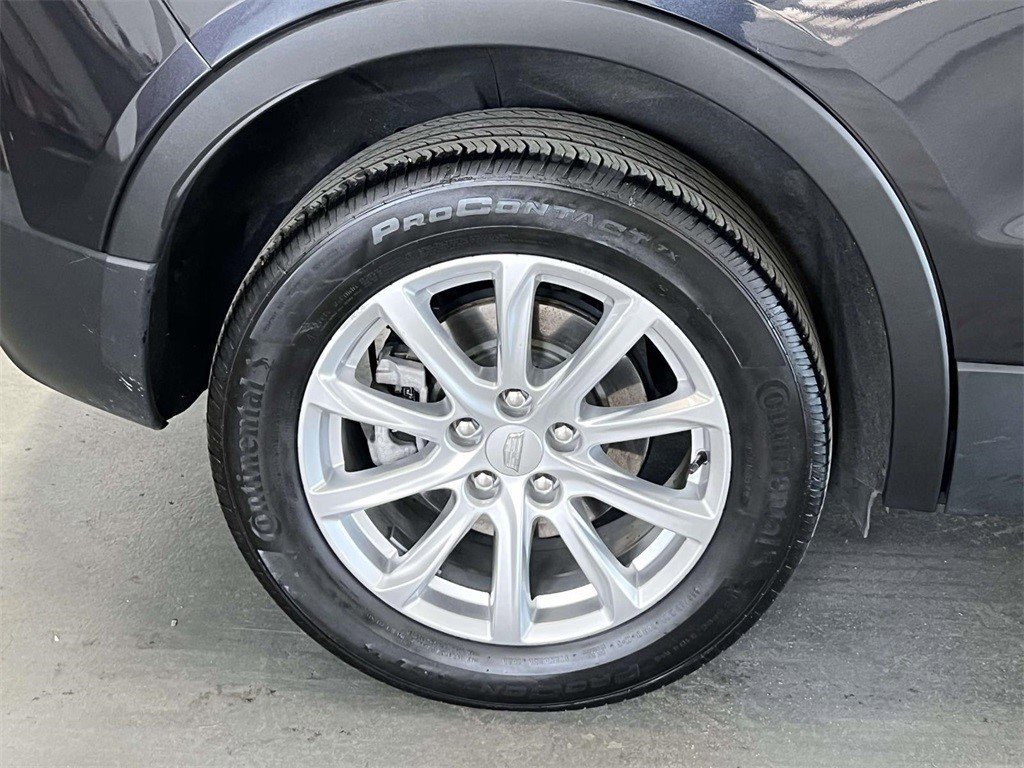 Certified 2023 Cadillac XT4 Luxury w/ Cold Weather Package image 11