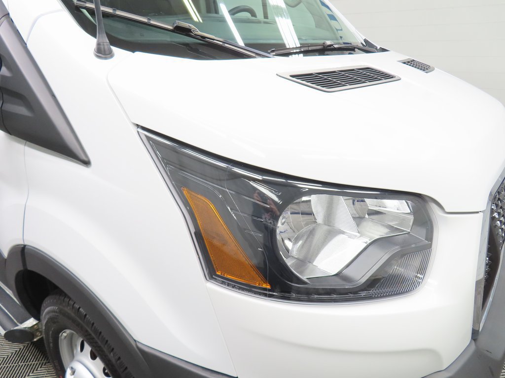 Used 2024 Ford Transit 250 Low Roof AWD w/ Exterior Upgrade Package image 22