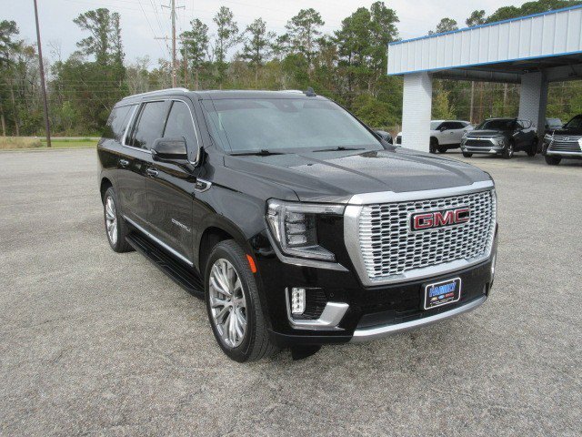 Used 2023 GMC Yukon XL Denali w/ LPO, Floor Liner Package image 4
