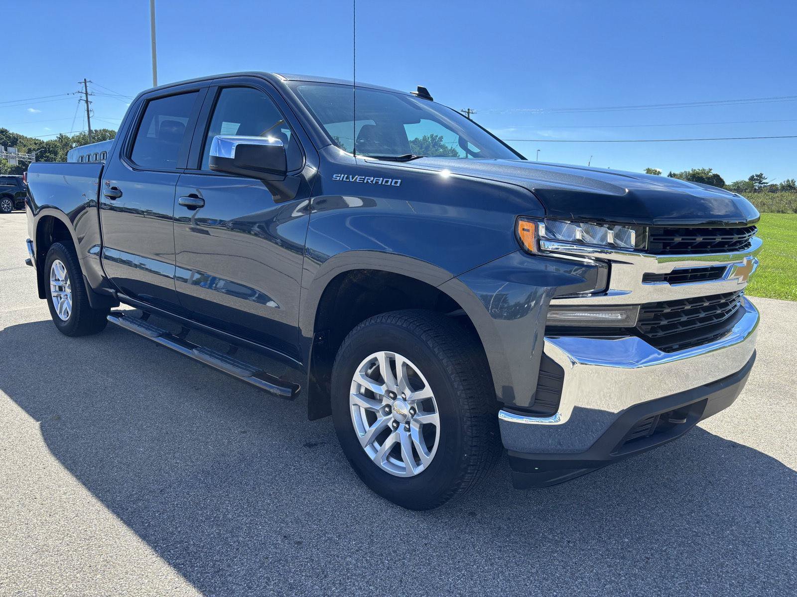 Used 2021 Chevrolet Silverado 1500 LT AWD/4WD image 9