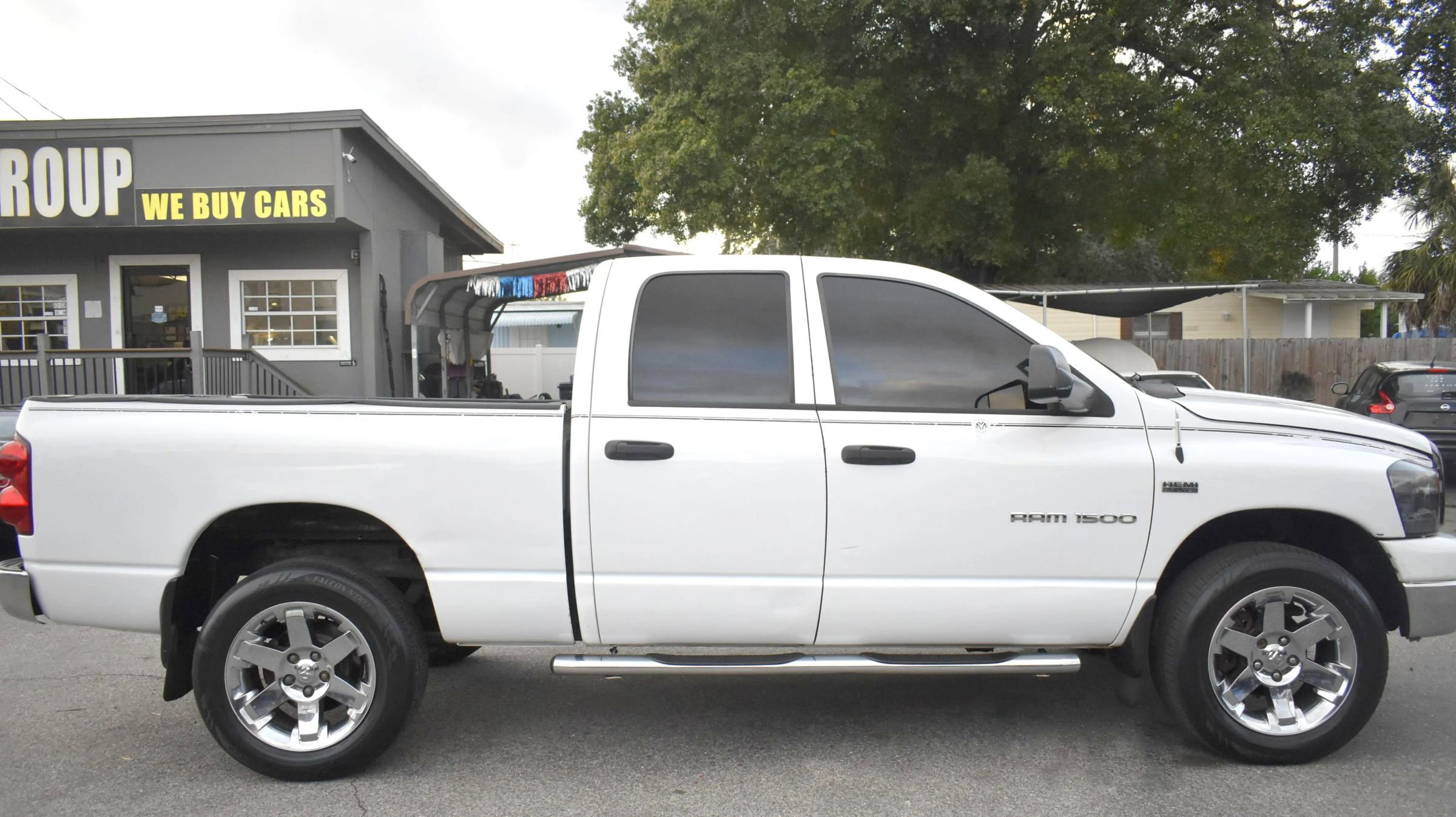 Used 2007 Dodge Ram 1500 Truck SLT image 10