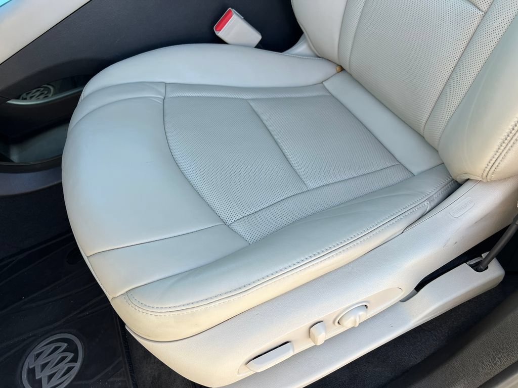 Used 2019 Buick Enclave Premium w/ Trailering Package, 5000 lbs. AWD/4WD image 13