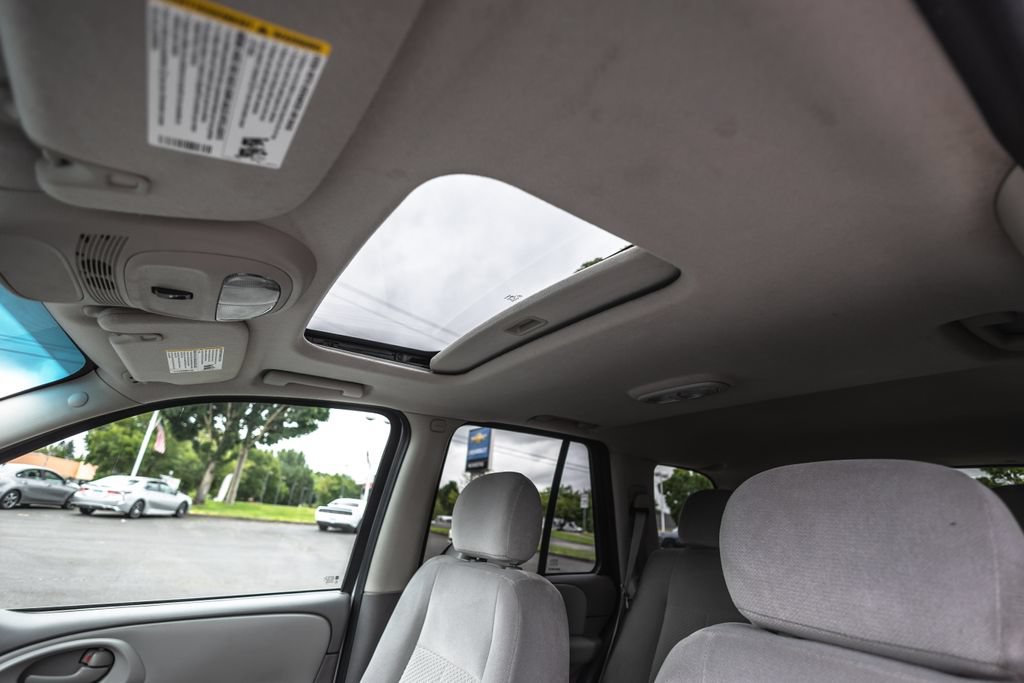 Used 2008 Chevrolet TrailBlazer 4WD image 17