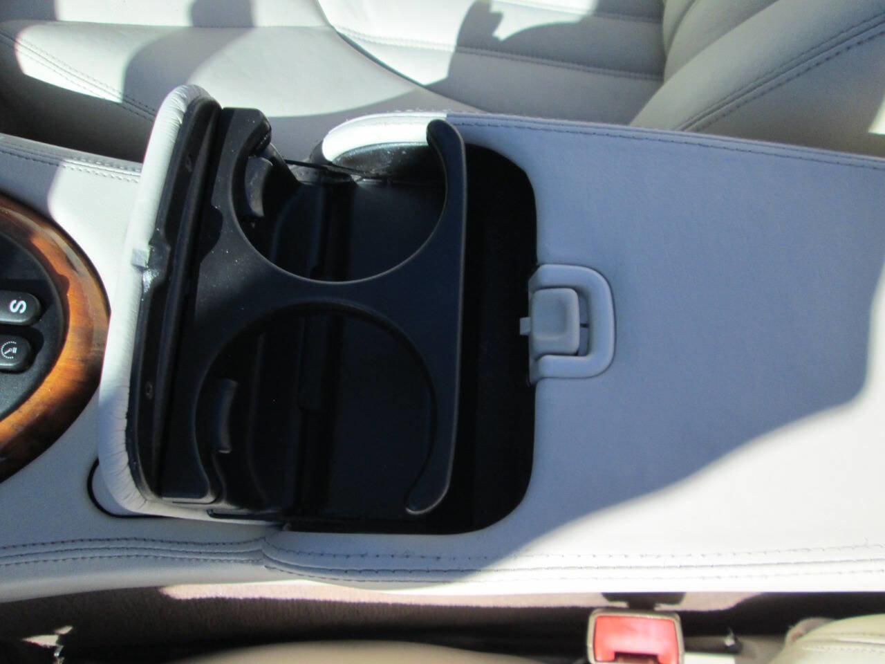 Used 1998 Jaguar XK8 XK8 2dr Convertible image 18