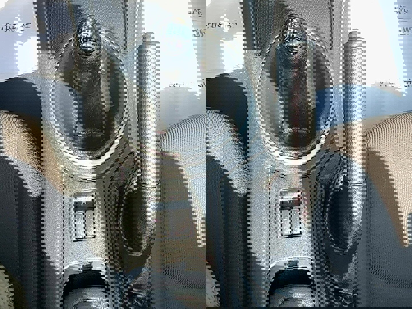 Used 2012 MAZDA MX-5 Miata Sport image 9