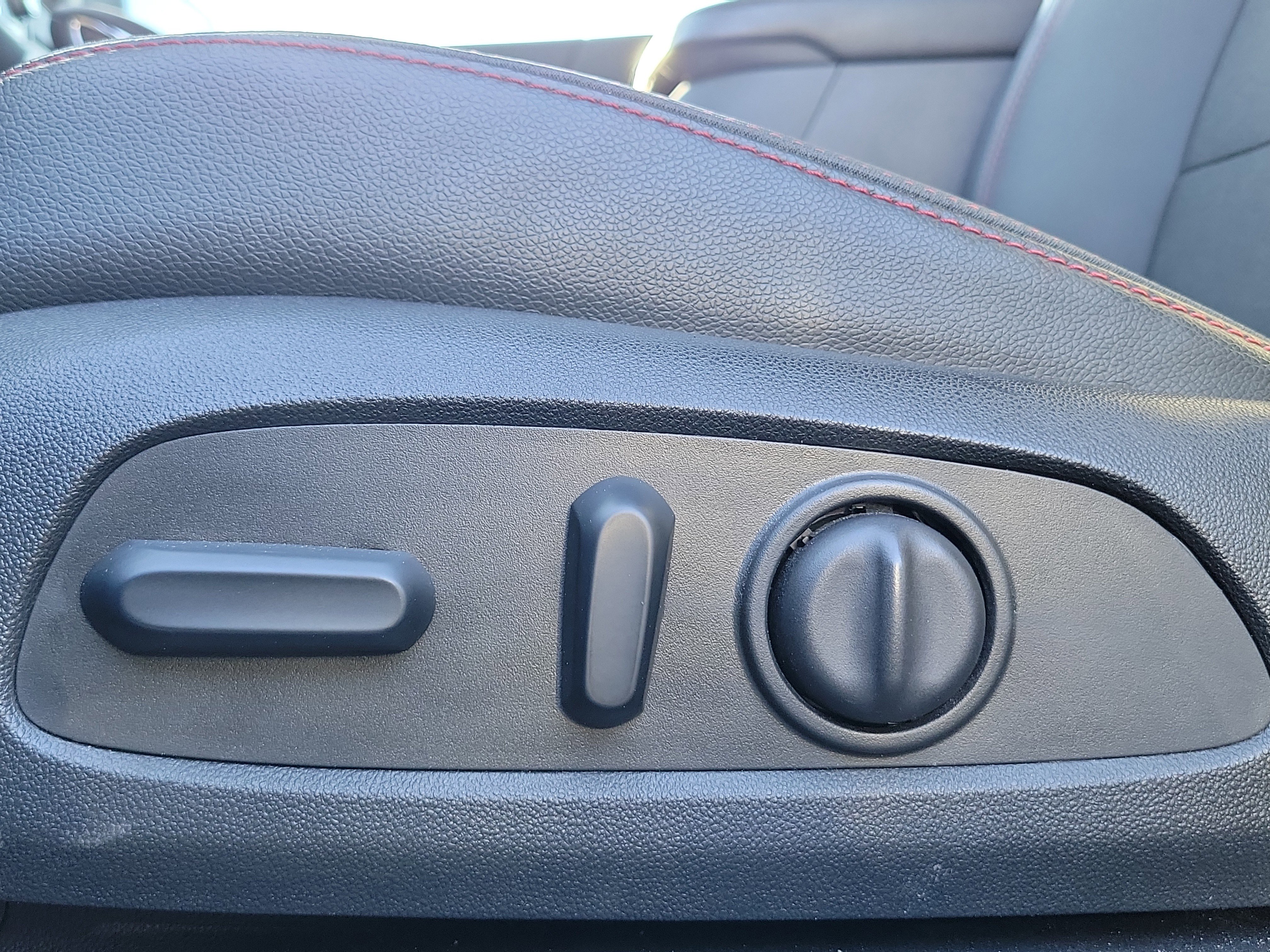 Used 2024 Chevrolet Equinox RS image 21