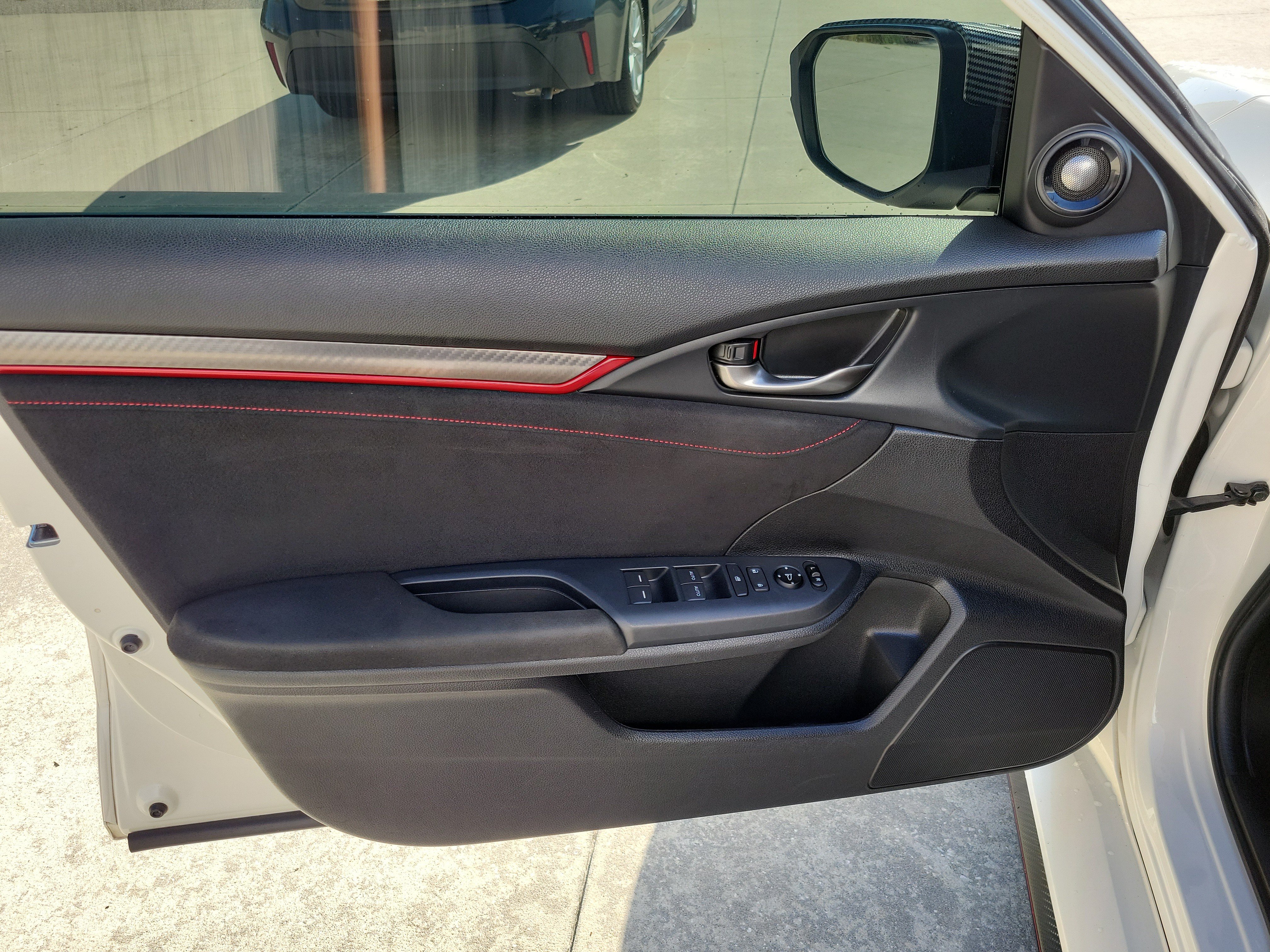 Used 2019 Honda Civic Type R image 10