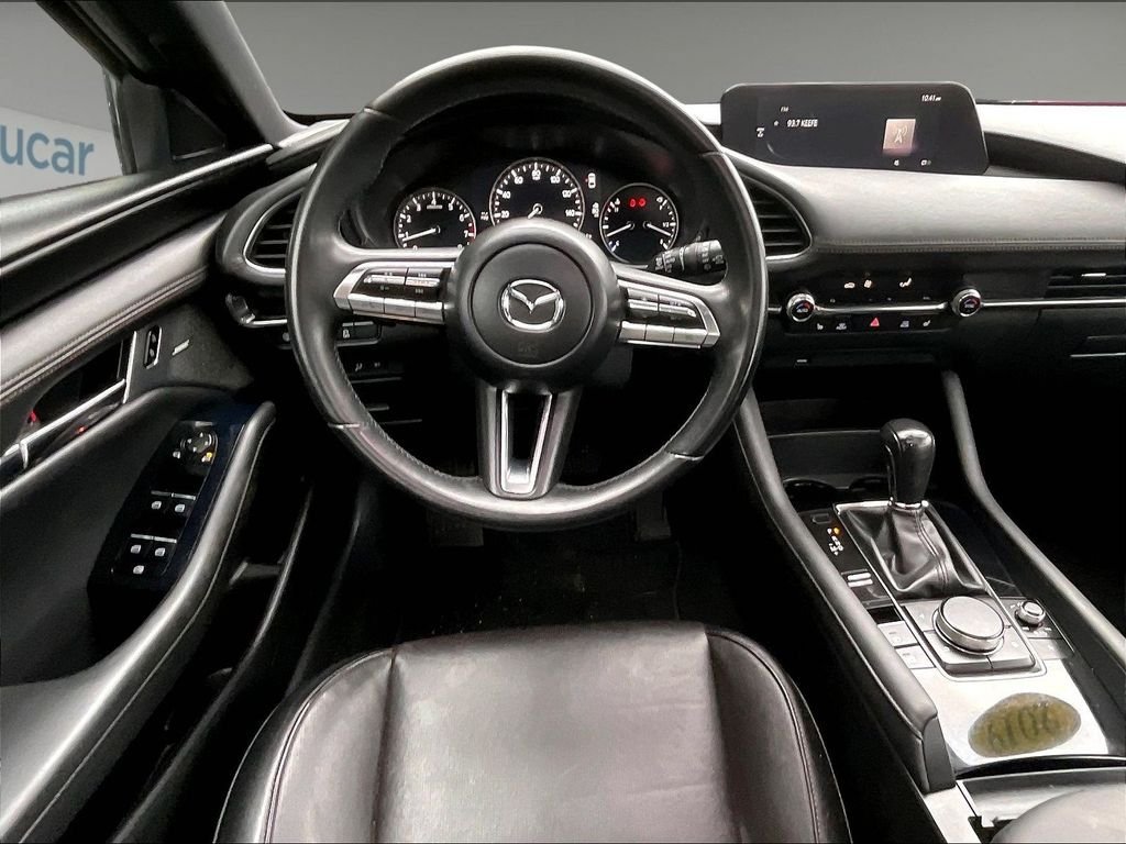 Used 2019 MAZDA MAZDA3 Hatchback w/ Premium Package FWD image 17