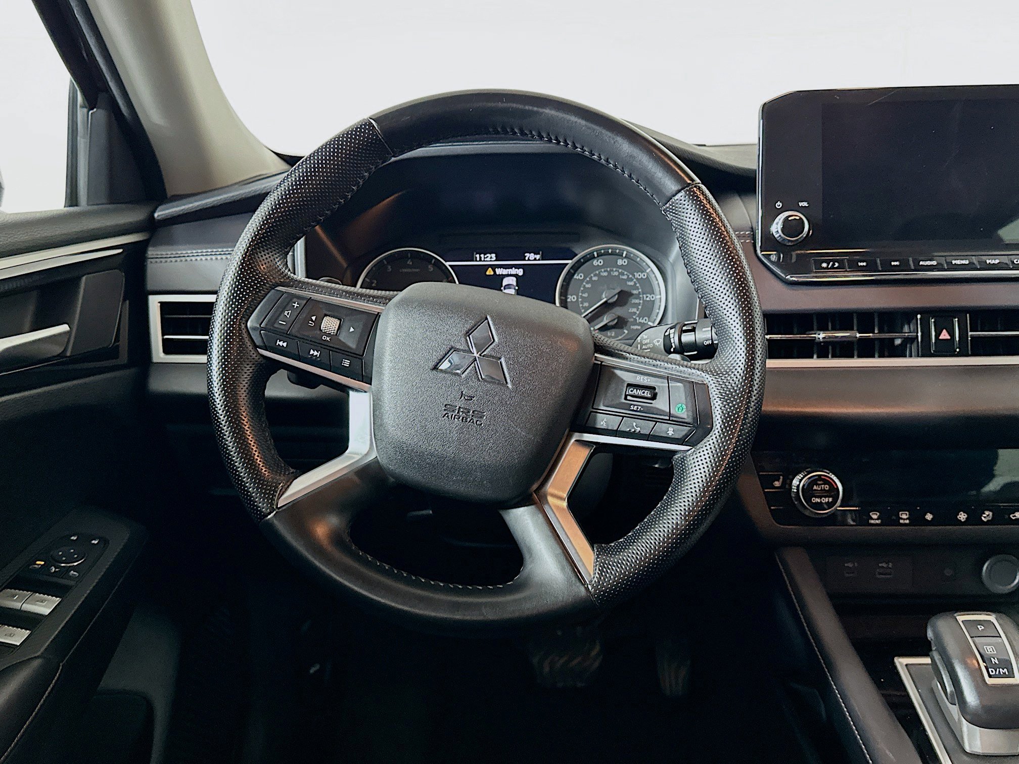 Used 2024 Mitsubishi Outlander SE FWD image 18