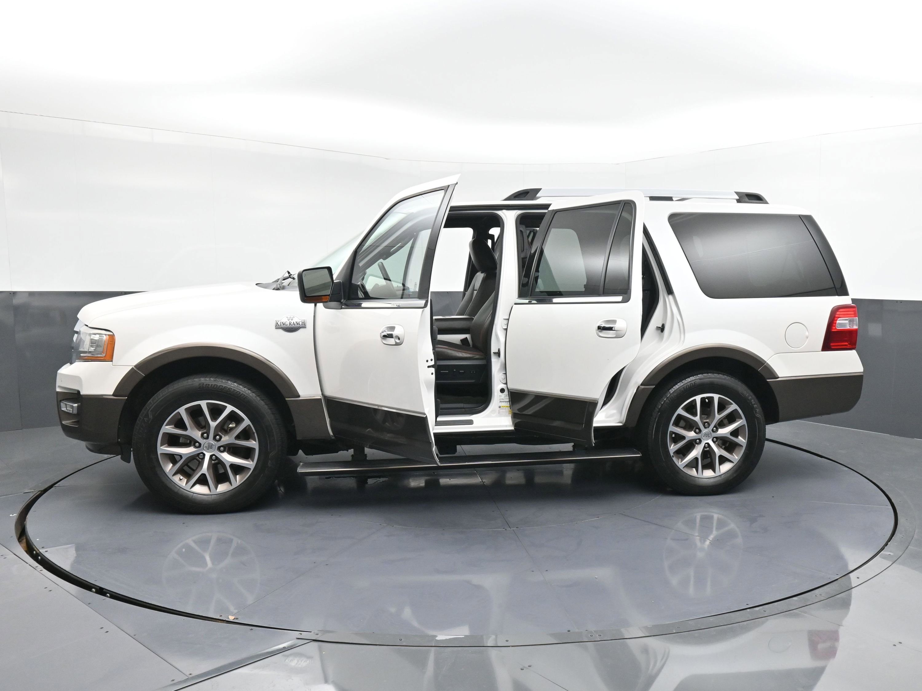 Used 2016 Ford Expedition King Ranch image 44