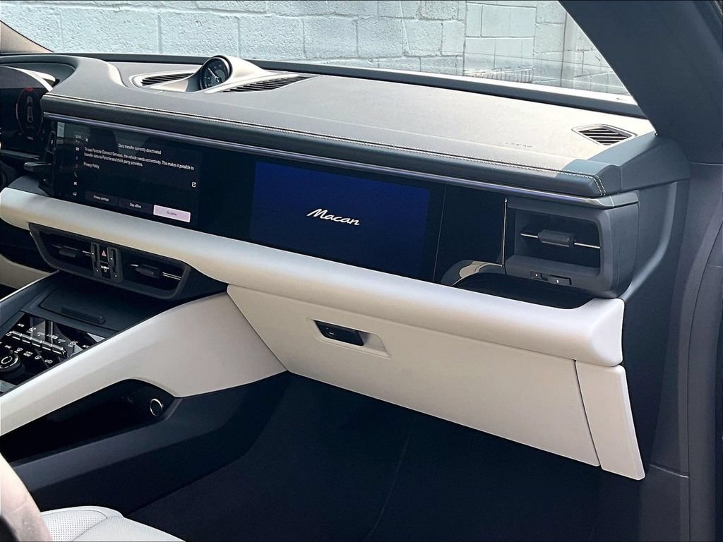 Certified 2025 Porsche Macan 4 Electric AWD/4WD image 19
