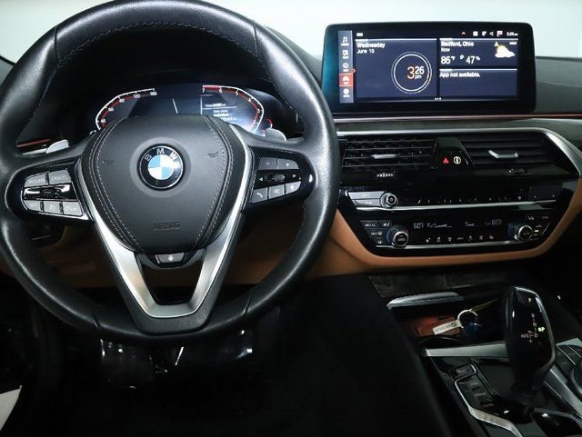 Certified 2023 BMW 530i xDrive w/ Premium Package AWD/4WD image 30