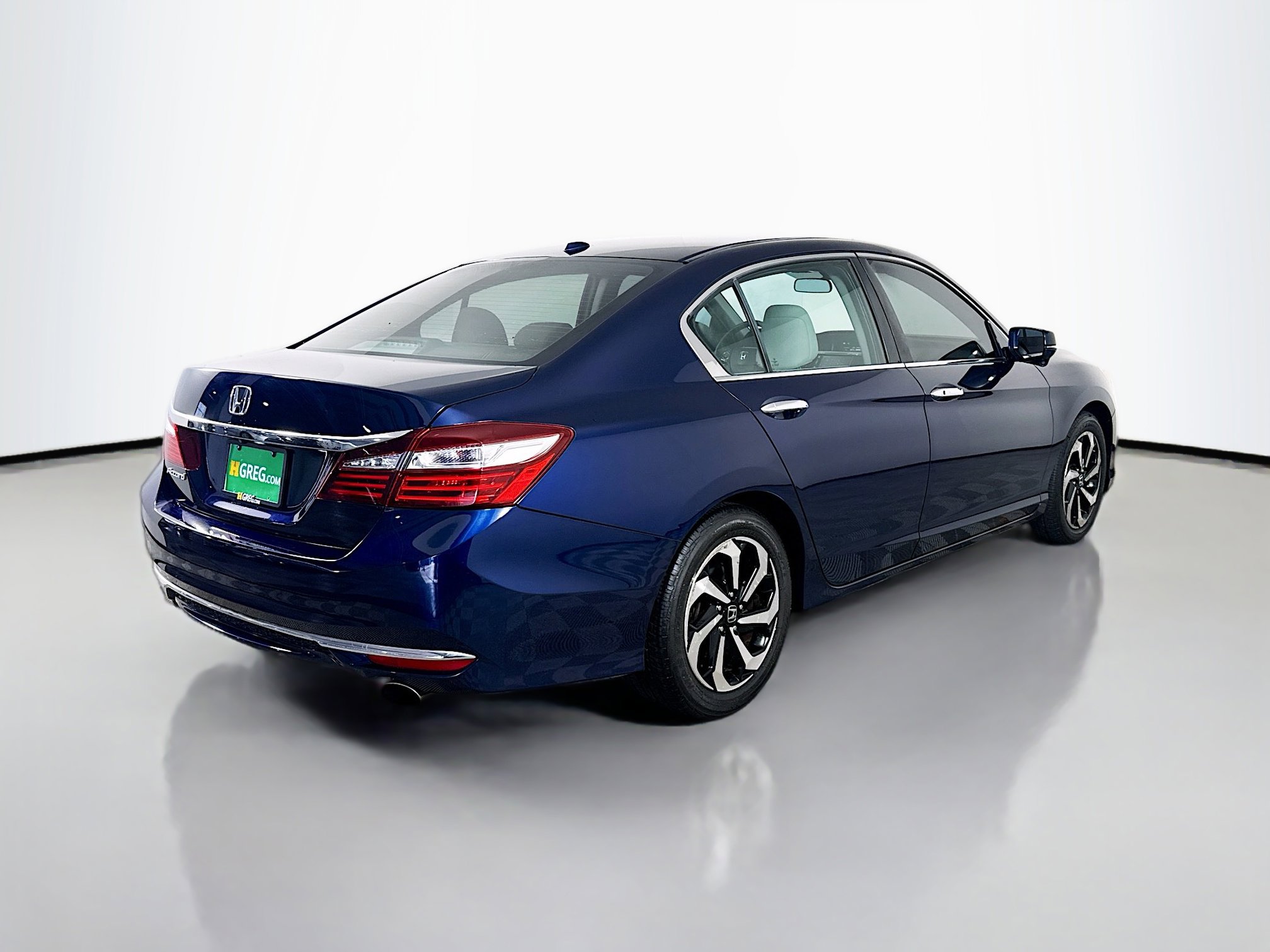 Used 2016 Honda Accord EX image 8