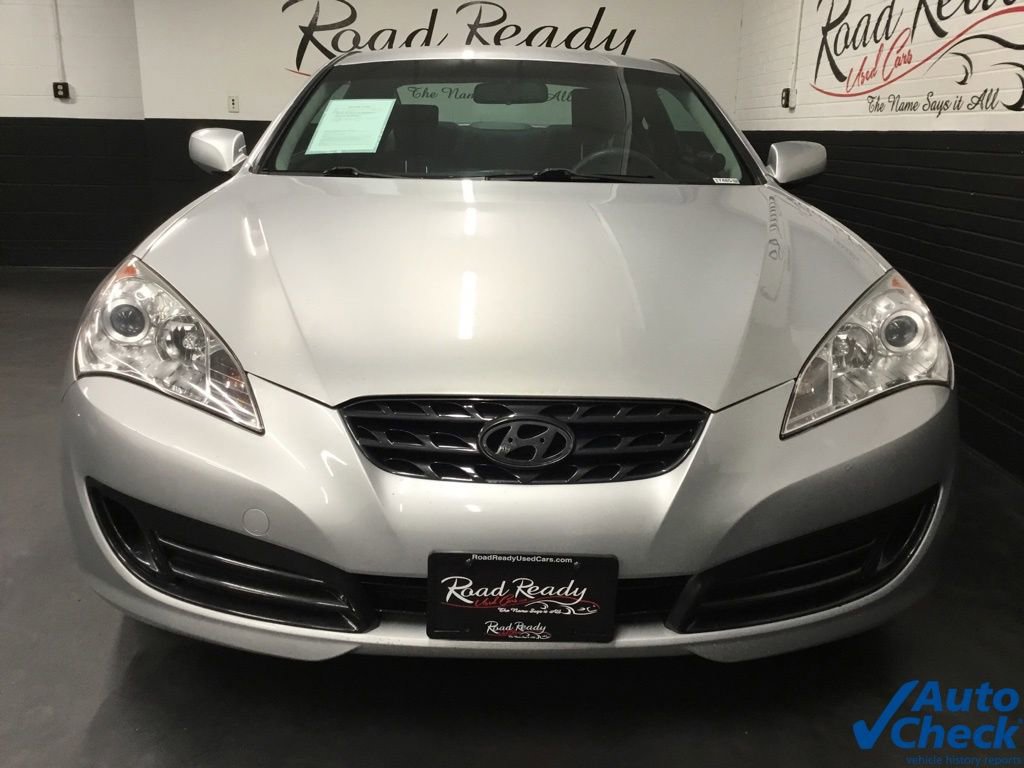Used 2012 Hyundai Genesis 2.0T image 4