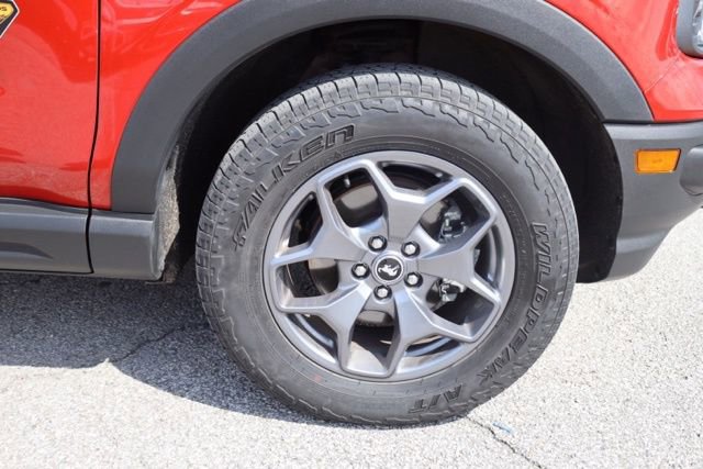 Used 2024 Ford Bronco Sport Badlands image 14
