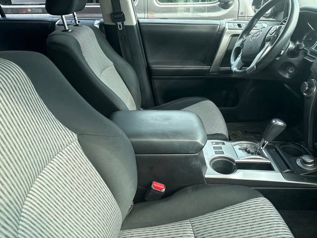 Used 2016 Toyota 4Runner SR5 AWD/4WD image 7