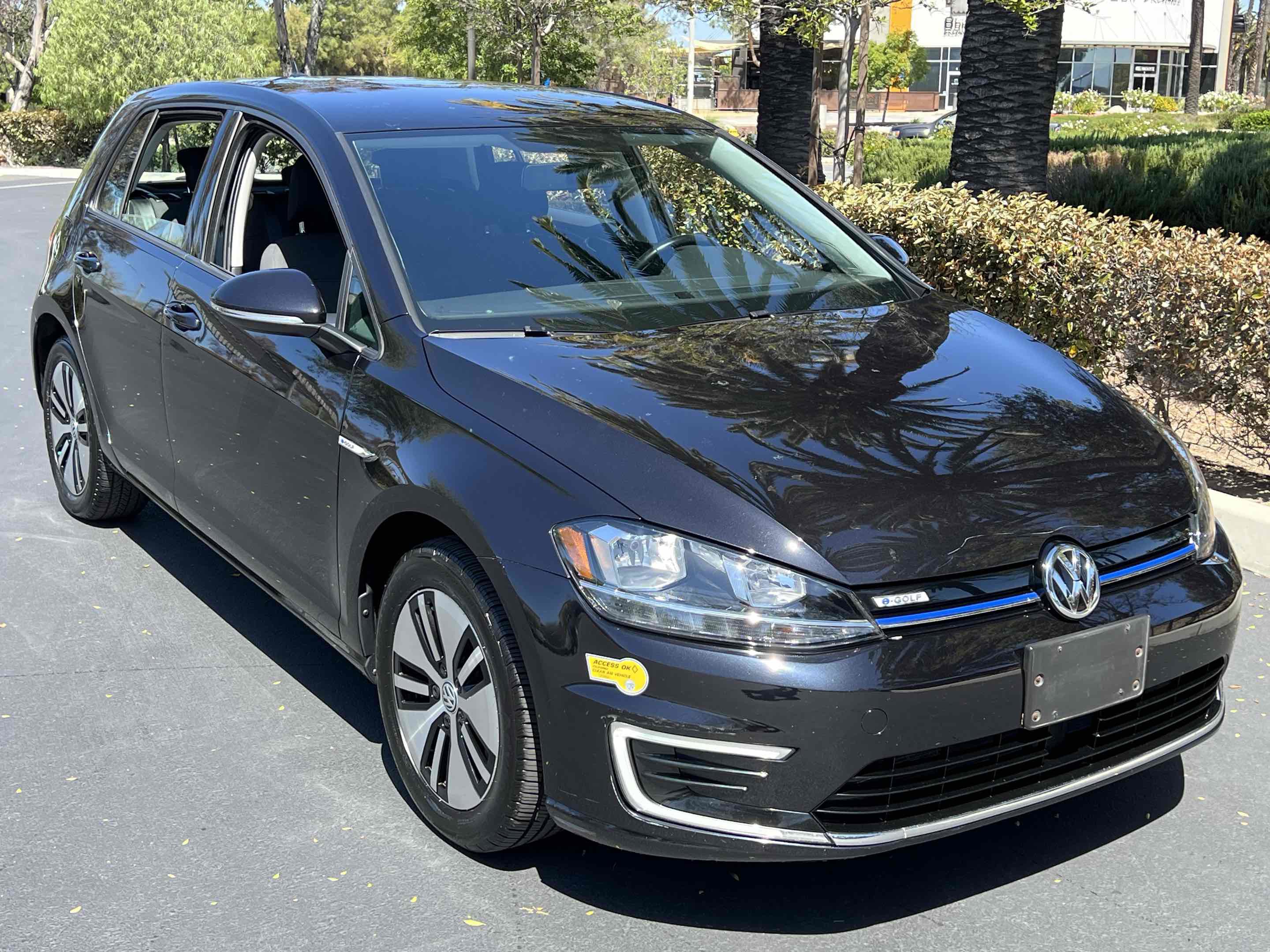 Used 2019 Volkswagen e-Golf SE w/ Driver Assistance Package FWD image 72