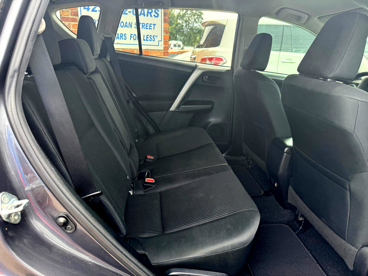 Used 2016 Toyota RAV4 LE image 23
