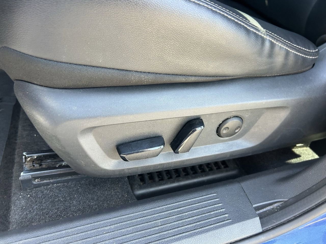 Certified 2022 Nissan Rogue SL w/ SL Premium Package image 26