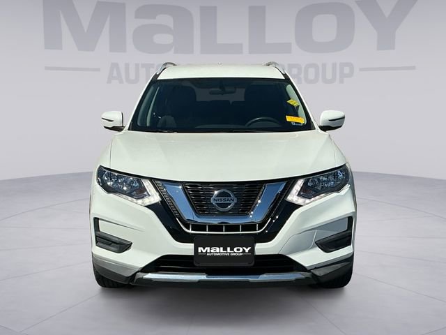 Used 2017 Nissan Rogue SV w/ SV Premium Package image 8