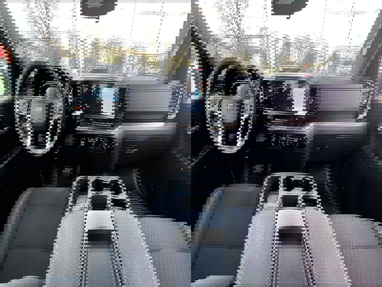 Used 2023 Chevrolet Silverado 1500 LT AWD/4WD image 21