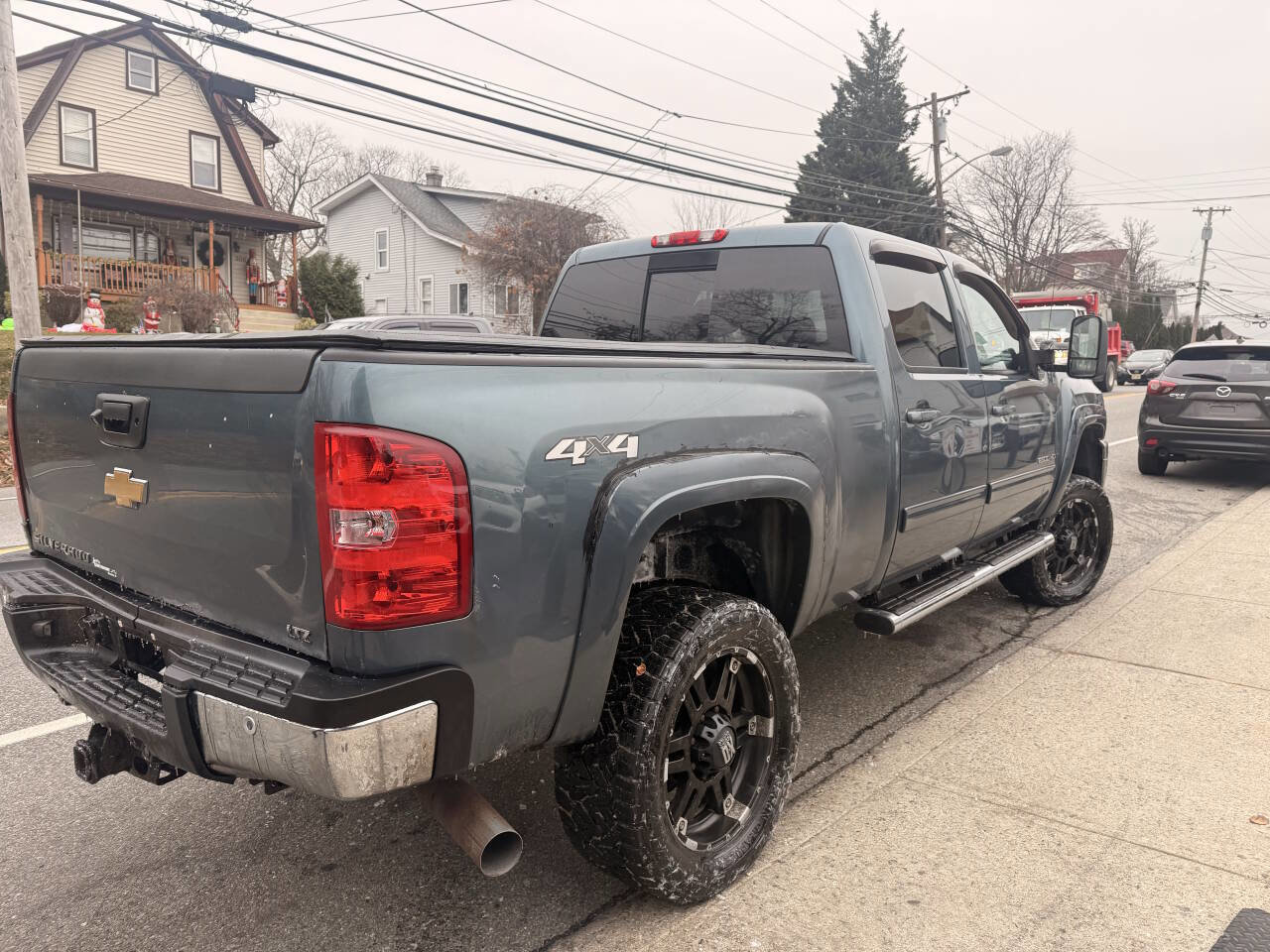 Used 2011 Chevrolet Silverado 2500 LTZ image 5