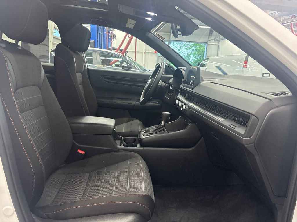 Used 2025 Honda CR-V Sport image 15