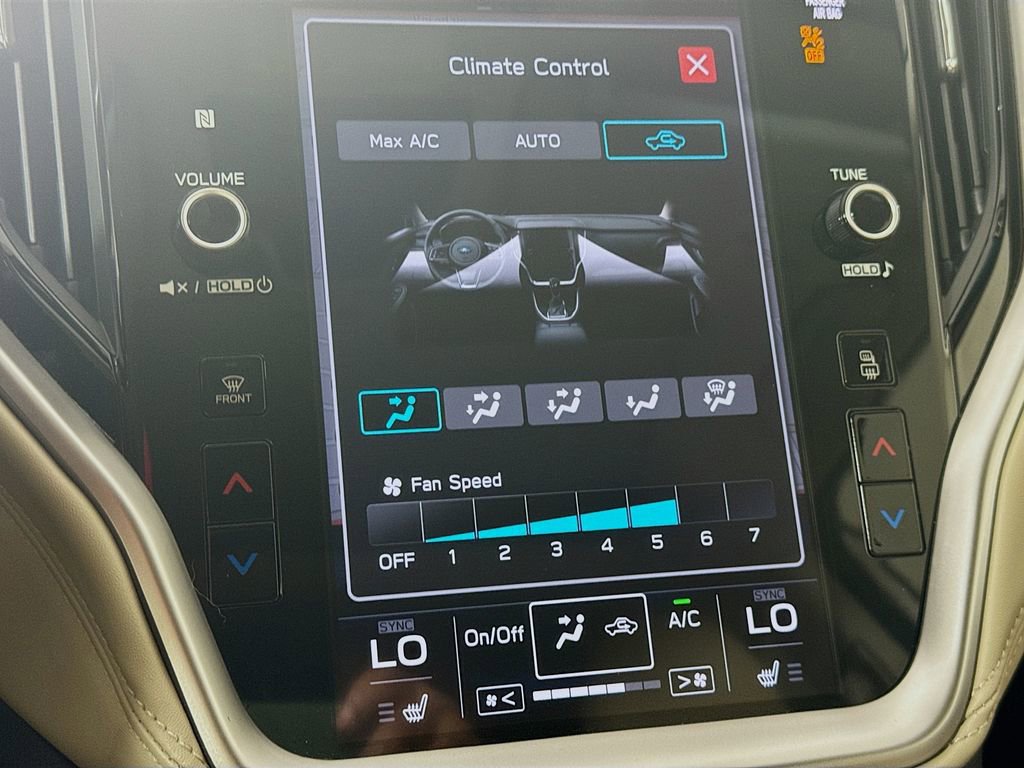 Used 2021 Subaru Outback Limited image 18