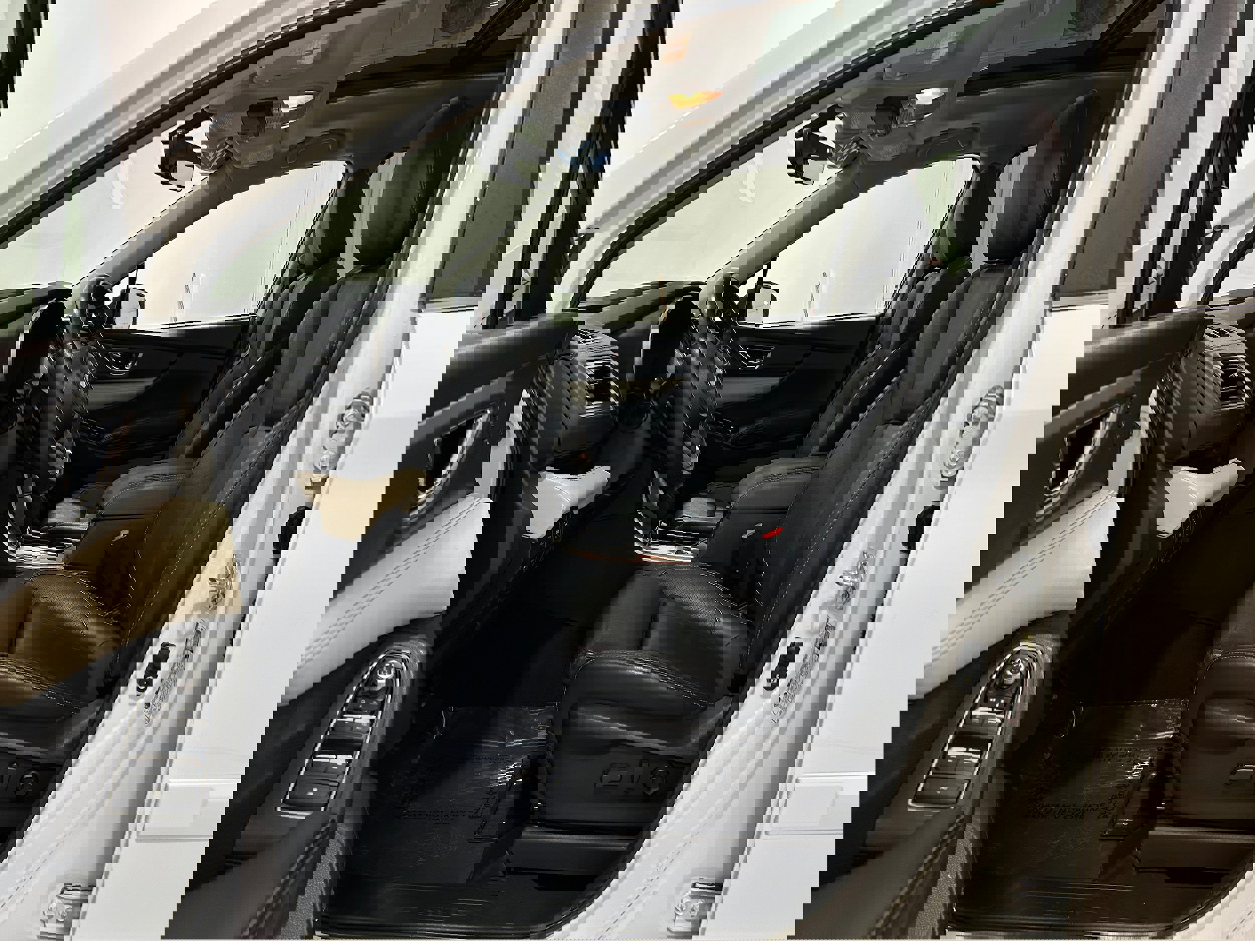 Used 2021 Subaru Ascent Limited w/ Technology Package image 4