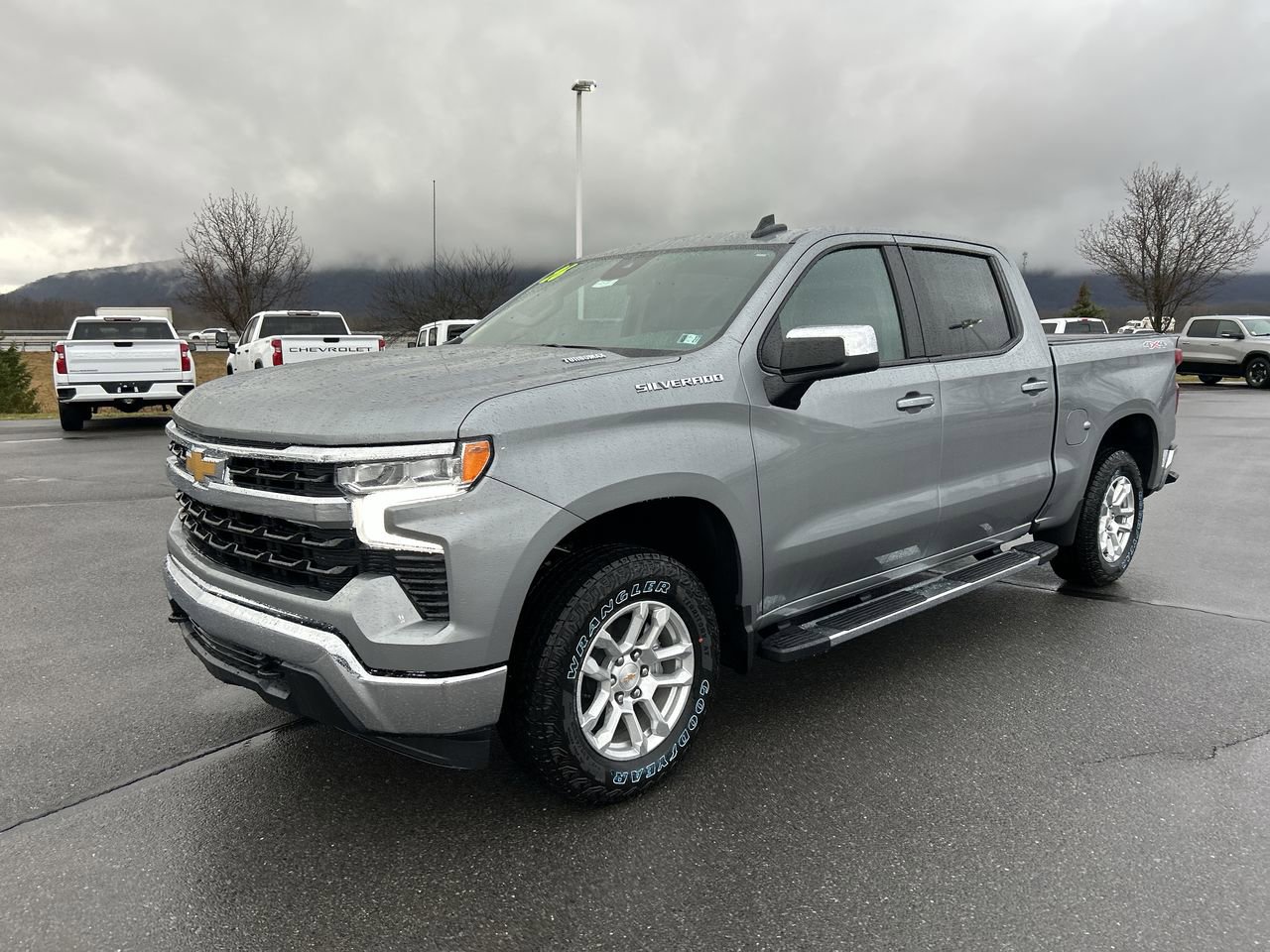 New 2026 Chevrolet Silverado 1500 LT video 3