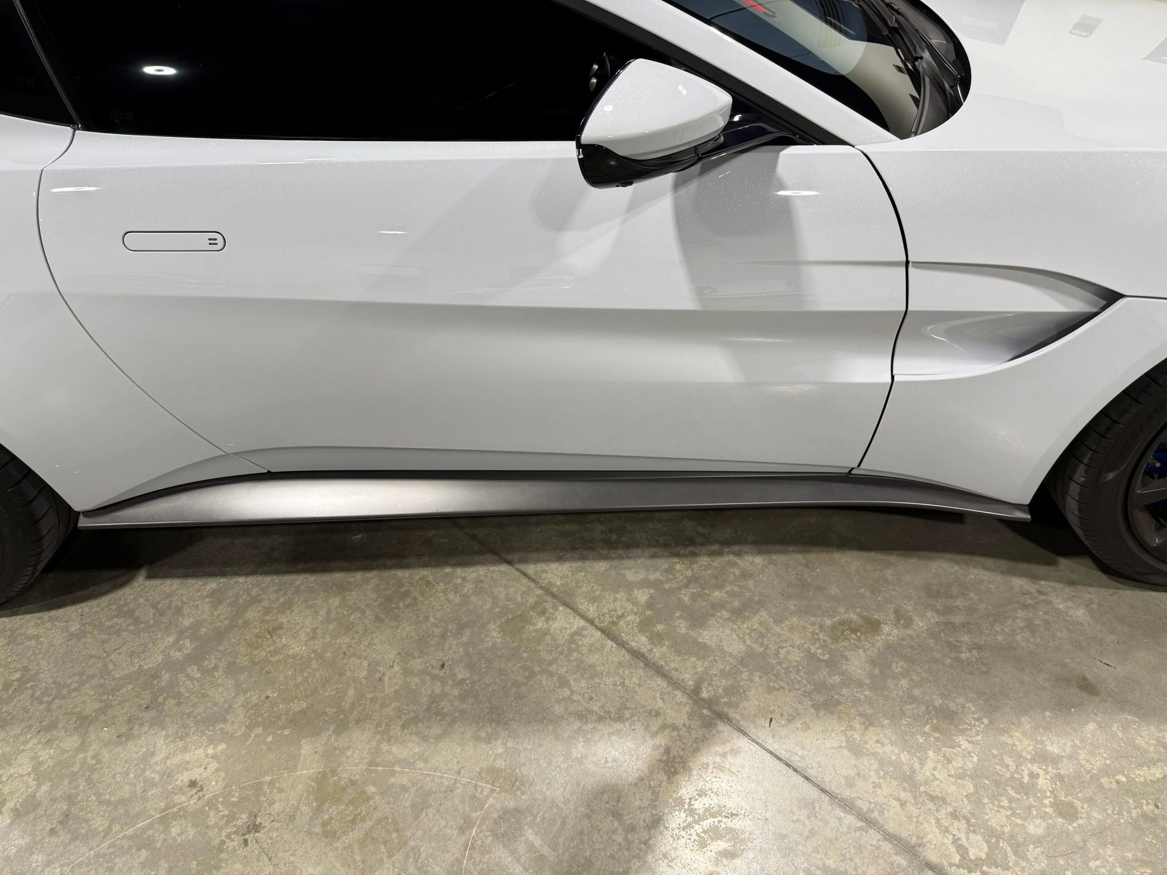 Used 2020 Aston Martin V8 Vantage Coupe image 42