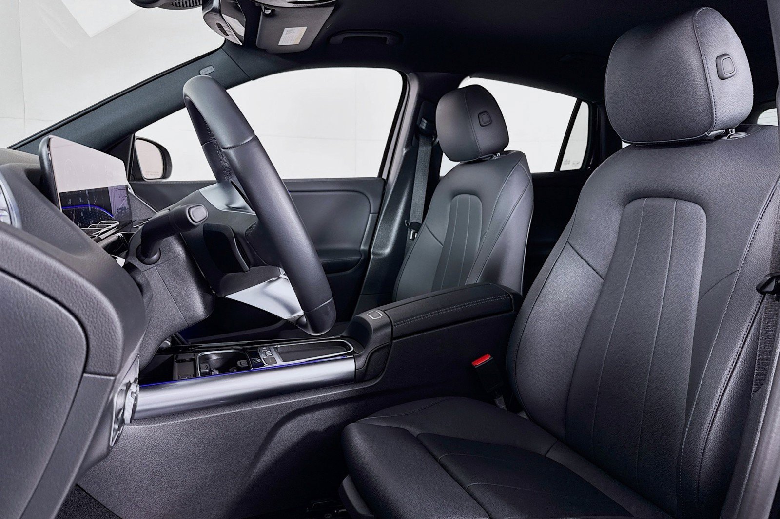 Certified 2025 Mercedes-Benz GLA 250 image 17