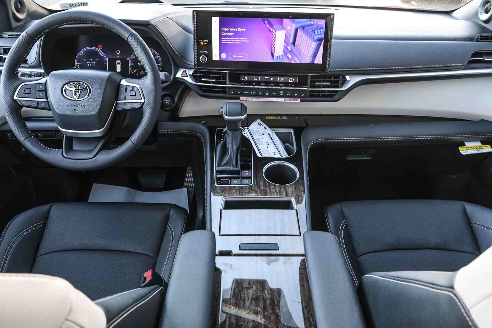 New 2026 Toyota Sienna Platinum AWD/4WD image 2