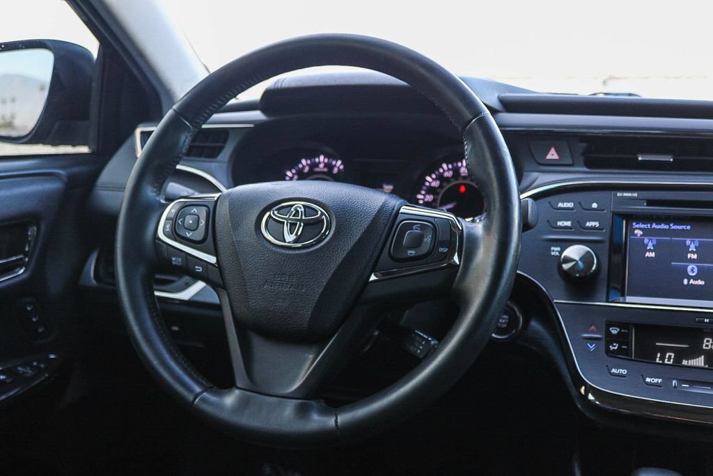 Used 2016 Toyota Avalon Touring w/ Preferred Accessory Package FWD image 16