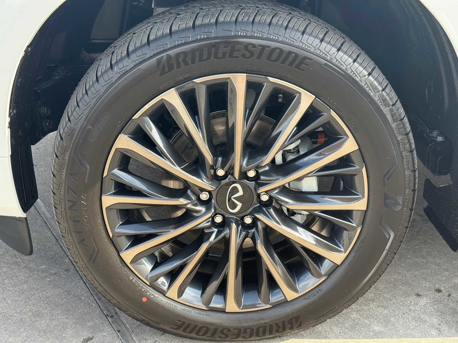 New 2026 INFINITI QX80 Autograph w/ Premium Cargo Package image 9