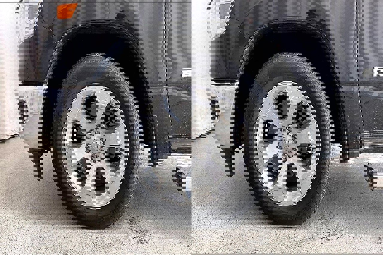 Used 2023 RAM 1500 Lone Star image 6