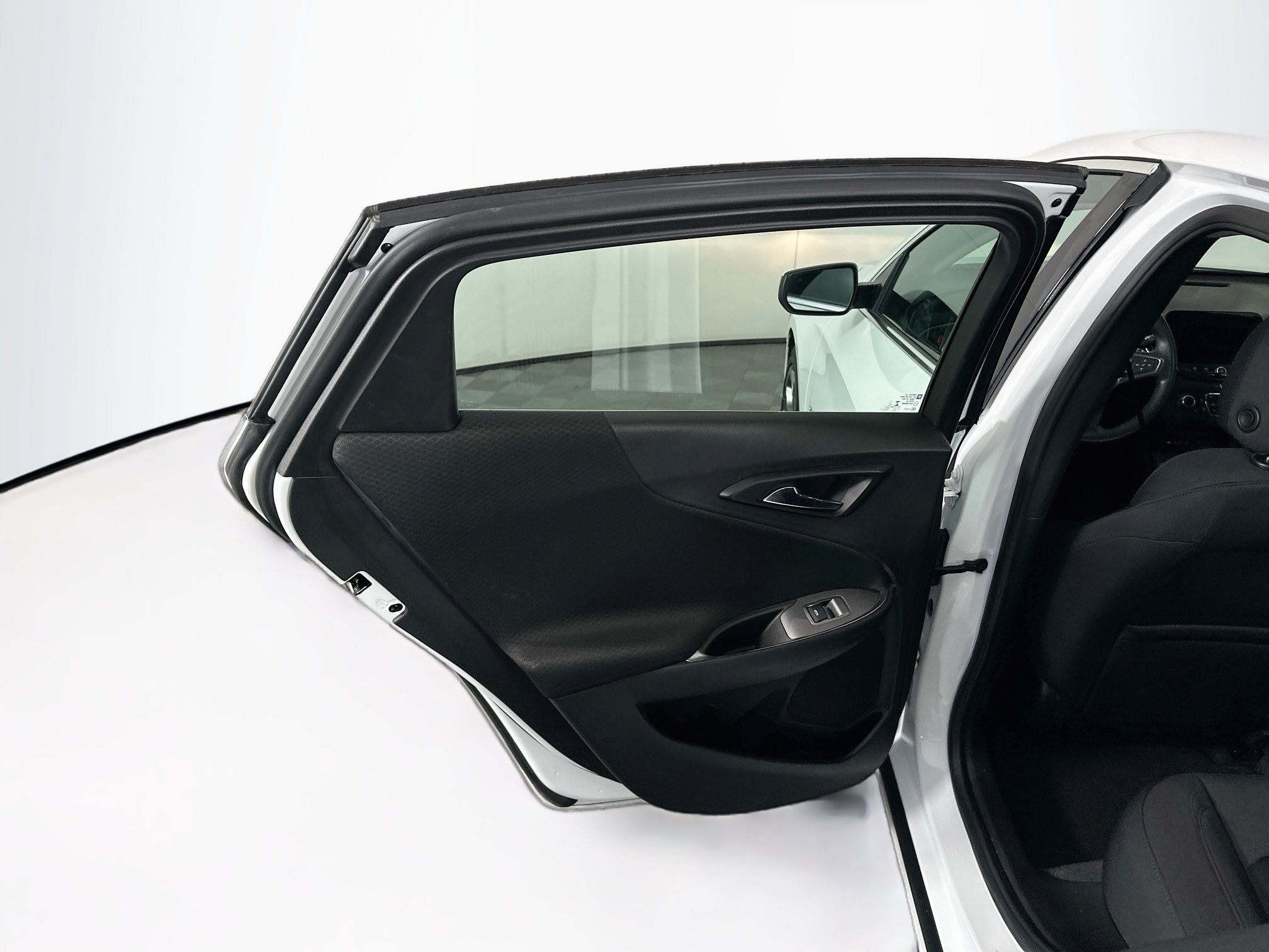 Used 2022 Chevrolet Malibu LT FWD image 26