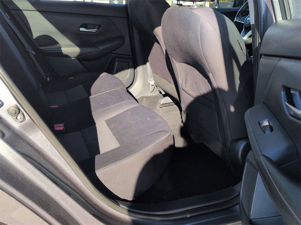 Used 2021 Nissan Sentra SV image 18