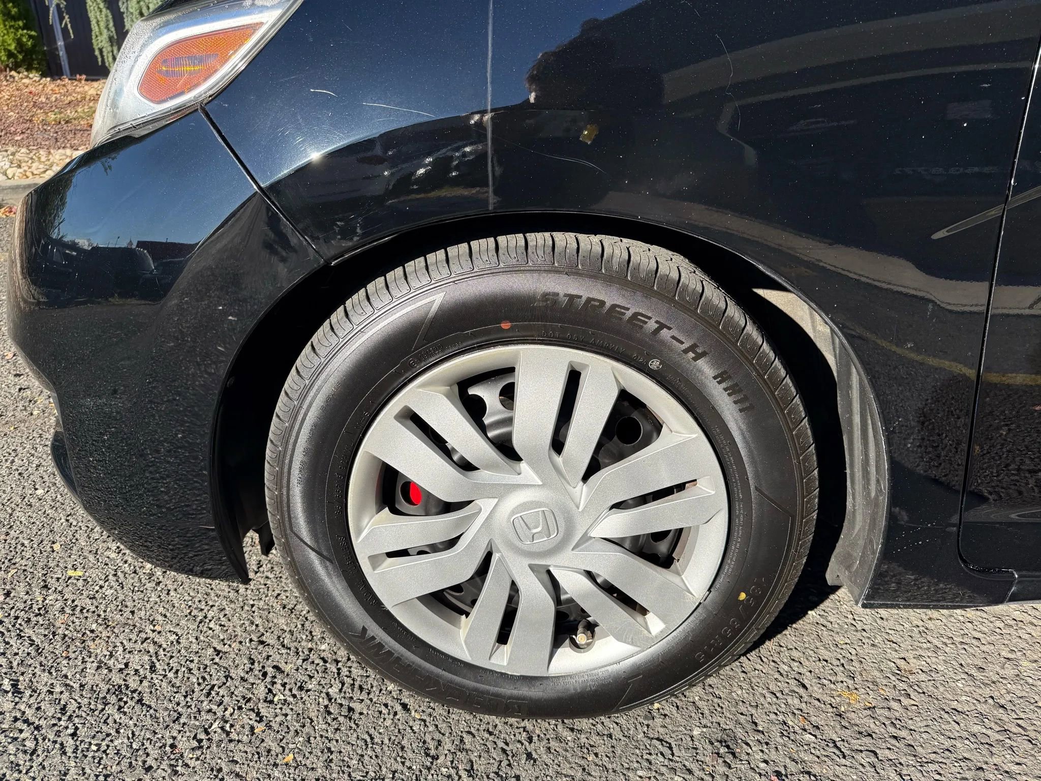 Used 2016 Honda Fit LX image 30