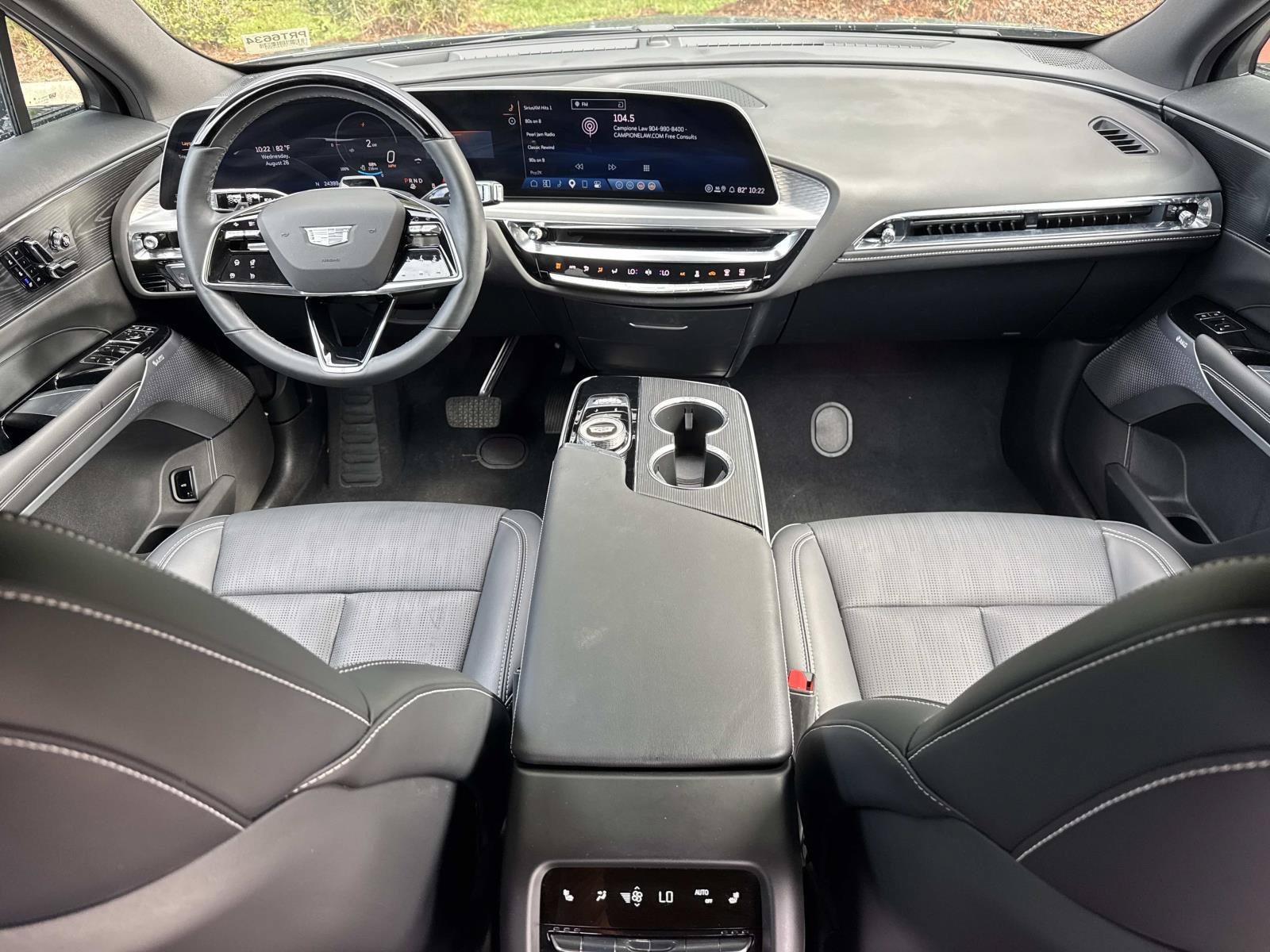 Used 2025 Cadillac Lyriq Luxury w/ LPO, Floor Liner Package AWD/4WD image 28