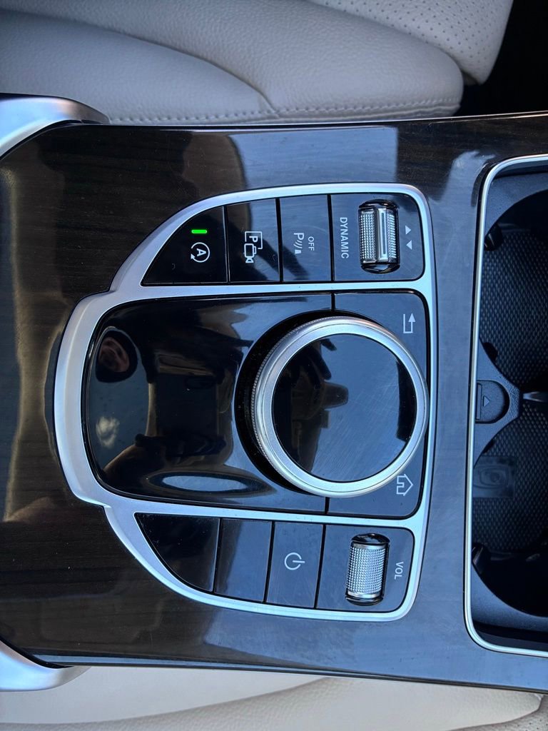 Used 2019 Mercedes-Benz C 300 4MATIC Sedan image 39