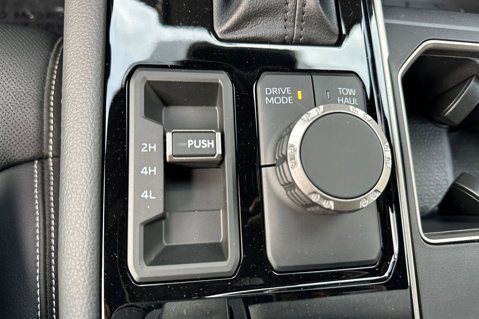 New 2026 Toyota Tundra Limited AWD/4WD image 33
