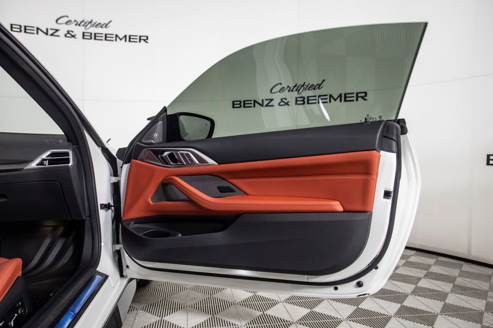 Used 2025 BMW M4 Coupe w/ Executive Package image 16