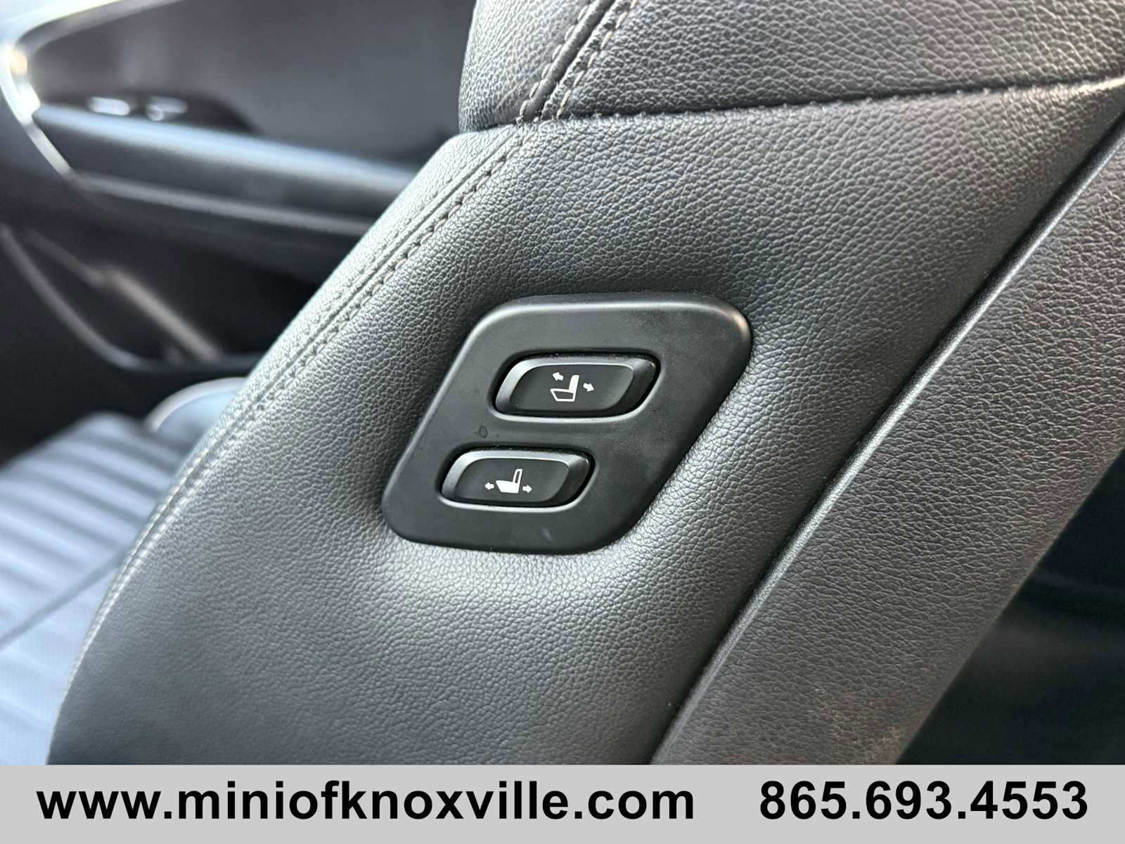 Used 2019 Genesis G70 3.3T Advanced w/ Elite Package image 33