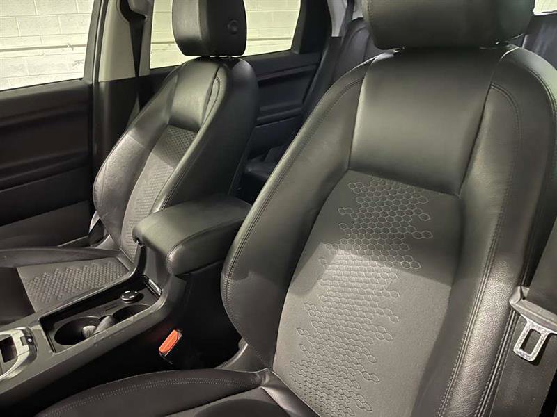 Used 2018 Land Rover Discovery Sport SE image 34