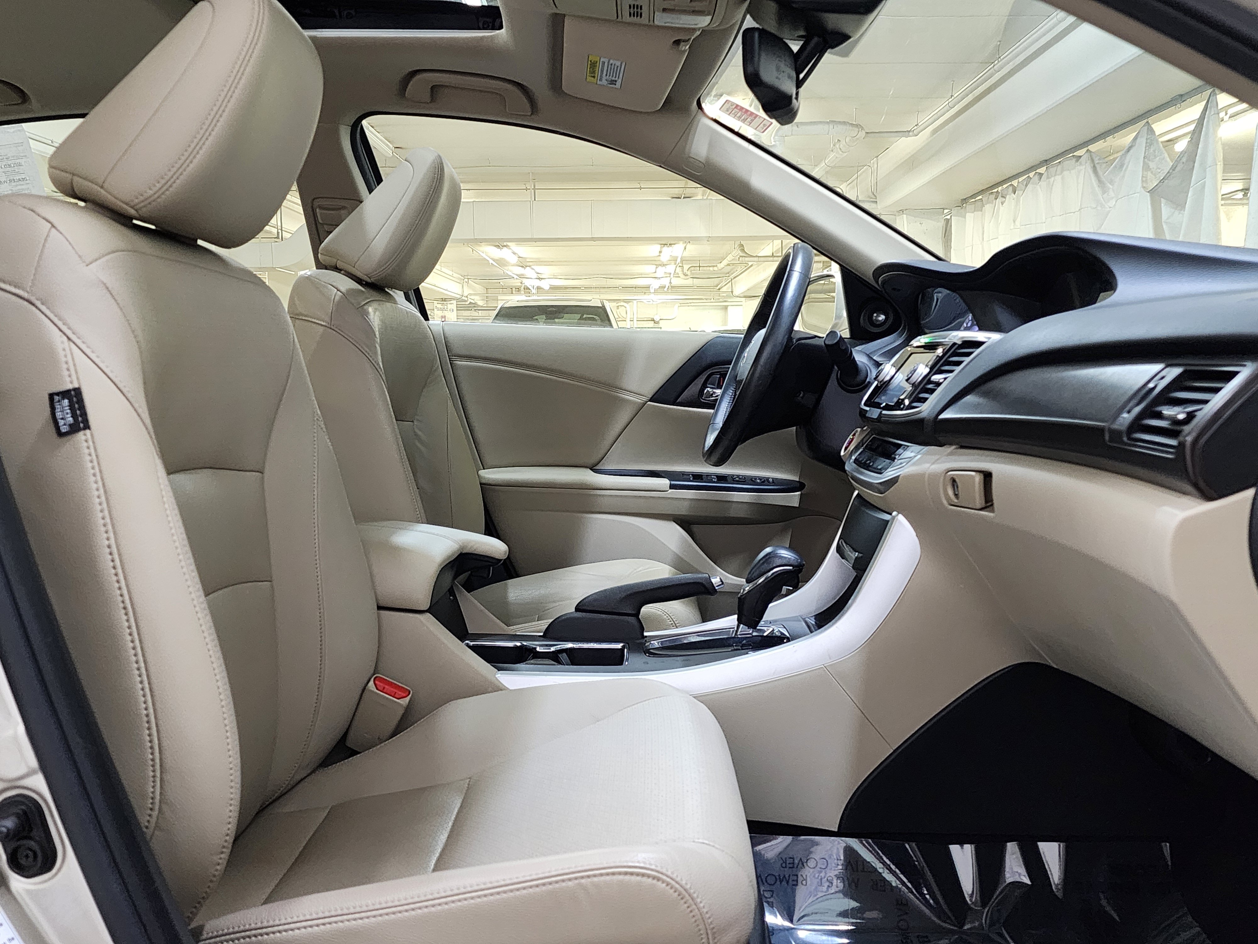 Used 2015 Honda Accord EX-L image 22