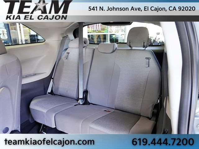 Used 2022 Toyota Sienna LE FWD image 18